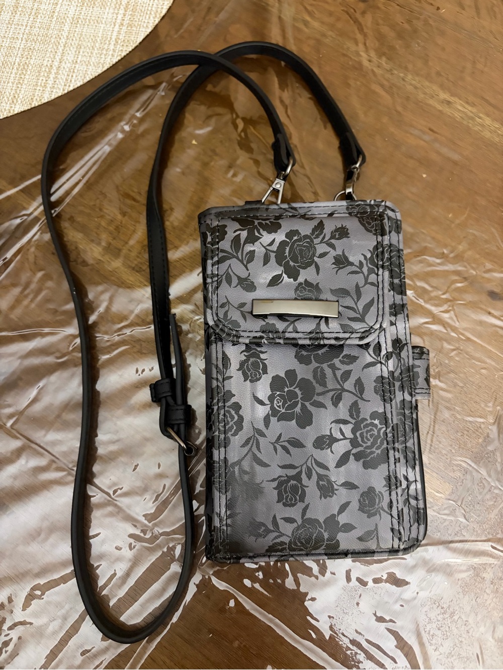 Crossbody Phone Wallet with Strap